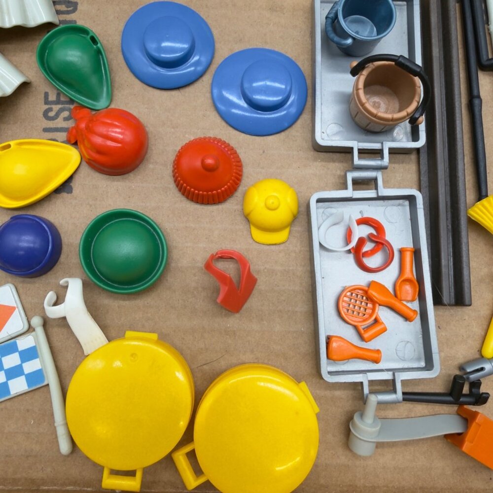 Vintage Playmobil People Accessories Lot Stop Light Hats Tools Parking Meter Etc - Picture 3 of 16
